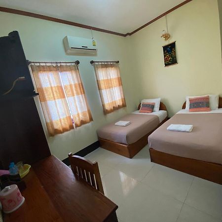 A Tee Guesthouse Luang Prabang Exterior foto