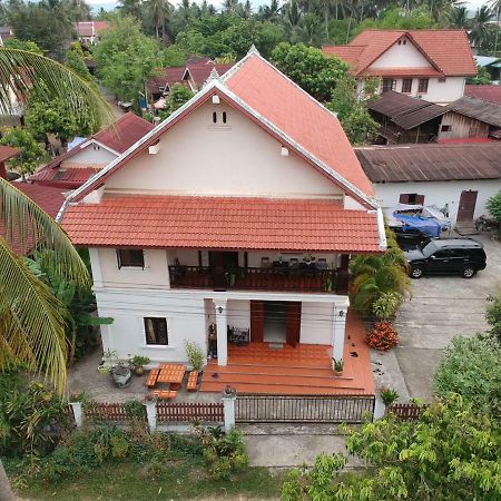 A Tee Guesthouse Luang Prabang Exterior foto