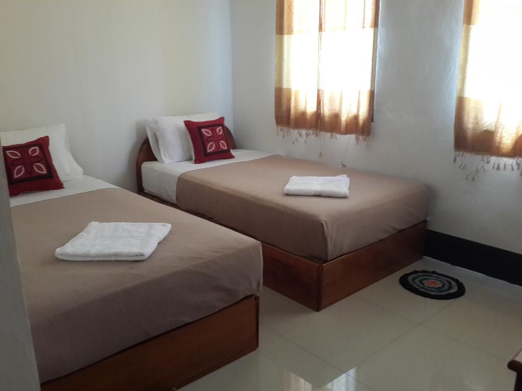 A Tee Guesthouse Luang Prabang Zimmer foto