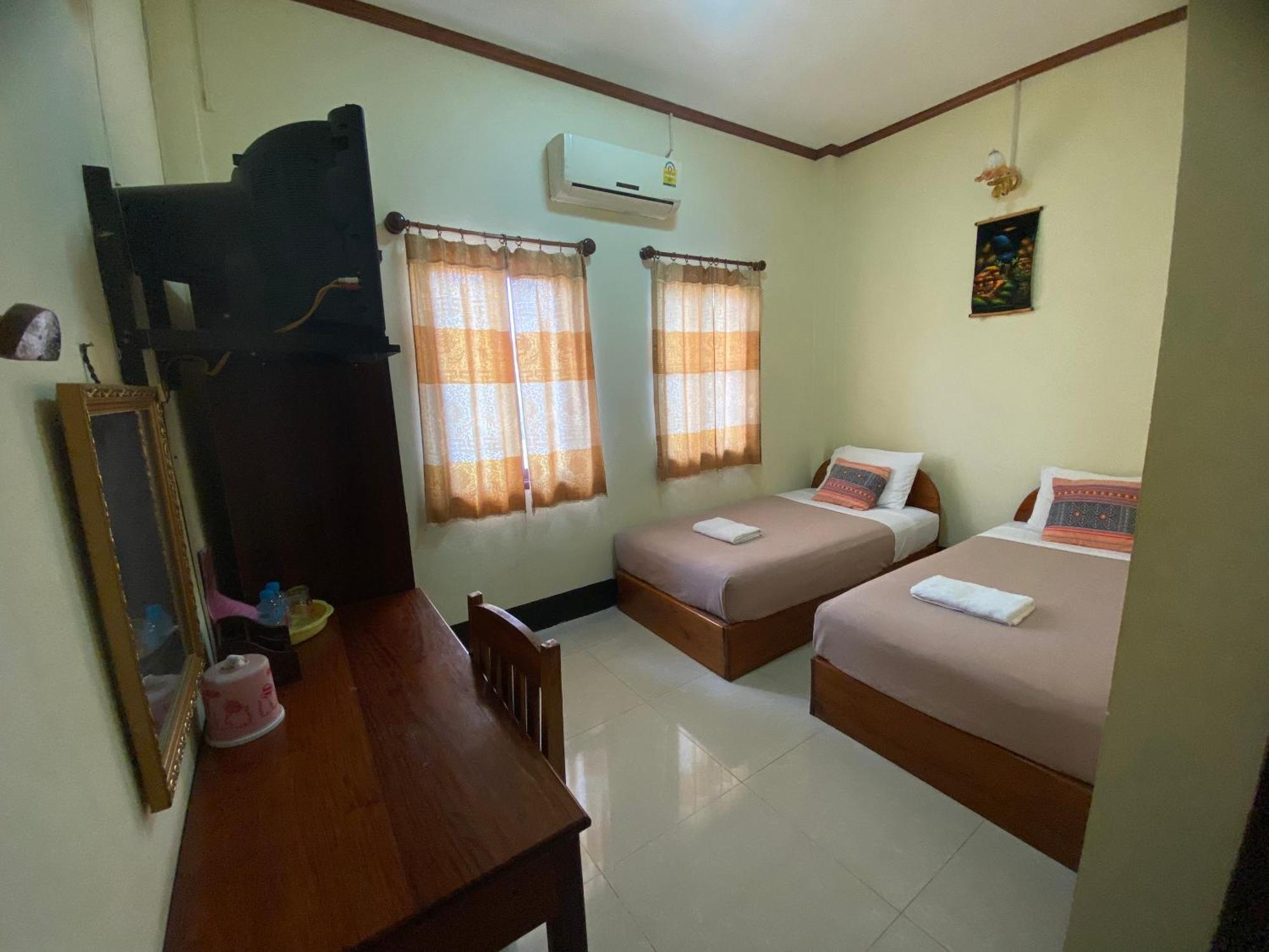 A Tee Guesthouse Luang Prabang Exterior foto